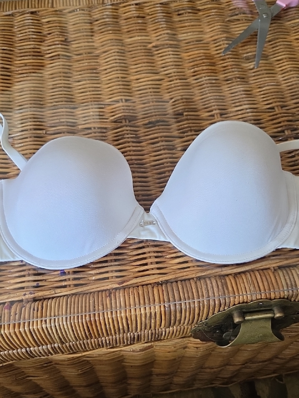 Maidenform 34C IFIT  Strapless Bra Or Straps